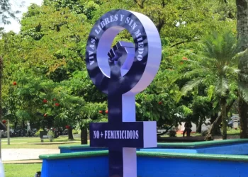 Inauguran primer monumento del país contra la violencia a la mujer en Villavicencio