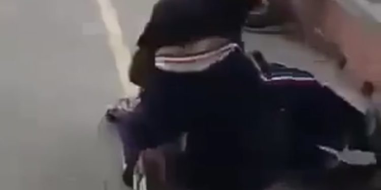 Riña entre dos estudiantes  del colegio Pinares de Oriente en Villavicencio