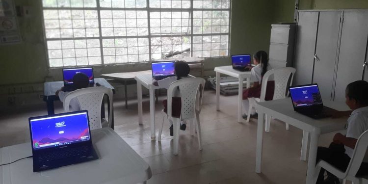 Ecopetrol y Computadores para Educar entregaron computadores en diferentes colegios del país.