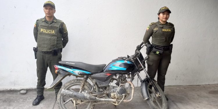 Policía Nacional recupera motocicleta que había sido robada en Lejanías