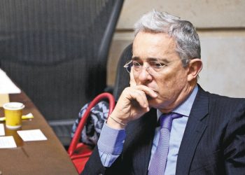 Álvaro Uribe preocupado por la seguridad de Colombia