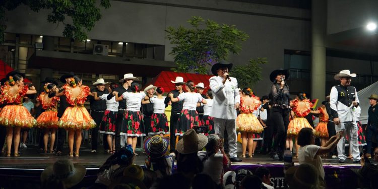 El joropo conquistó a los asistentes del 62 Festival del Bambuco en Neiva