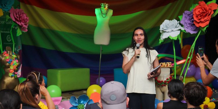 La literatura es protagonista en el mes del orgullo gay