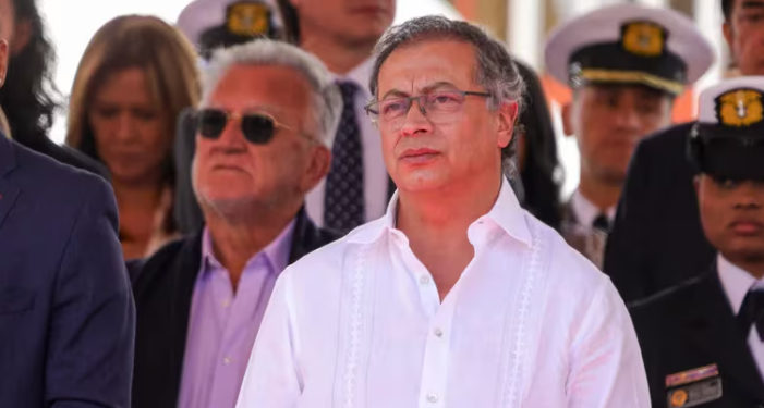 Gustavo Petro reveló la razón de su llegada tarde al desfile del 20 de julio en Bogotá