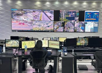 Barrio Siete de Agosto bajo inaugura su sistema de alarma y frente de seguridad