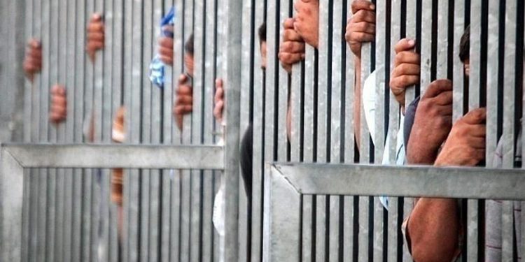 Fiscalía judicializa a dos exintegrantes de la Policía por presuntamente lavar 24 mil millones de pesos del narcotráfico