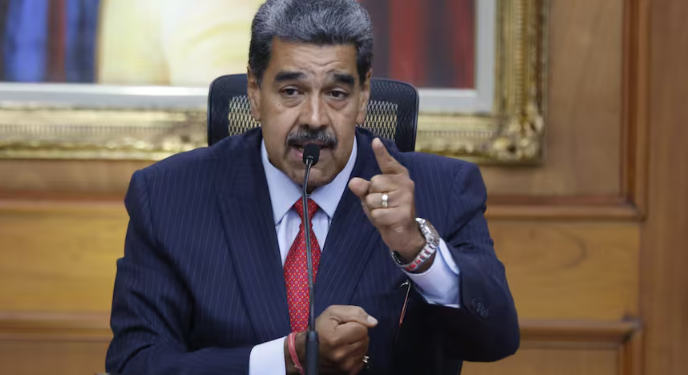 Maduro amenaza con «más patrullajes» en Venezuela, luego de marchas en su contra