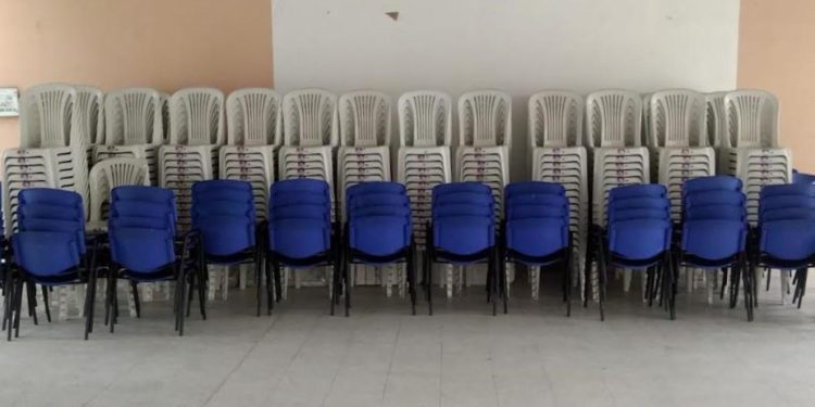 Institución educativa Carlos Albán recibió 300 pupitres nuevos