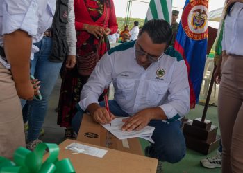 Biblioteca Pública de Lejanías recibió implementación tecnológica que fortalecerá su servicio comunitario