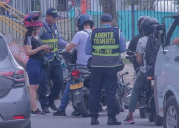 Parquear en vía pública es la infracción más recurrente del primer semestre de 2024