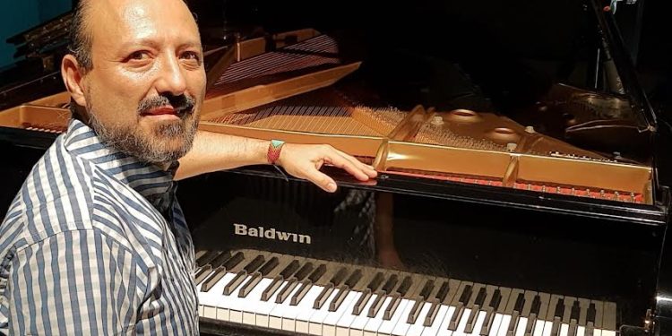 El pianista Luis Guillermo Córdoba llevará la magia de la música clásica a la biblioteca Germán Arciniegas