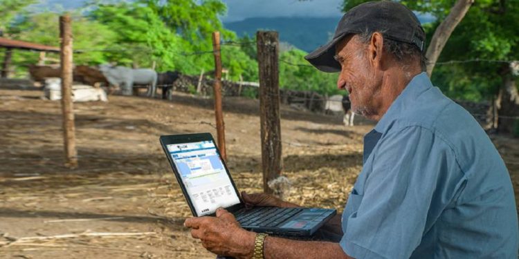 Se alista convenio para llevar internet a 800 familias rurales de Villavicencio