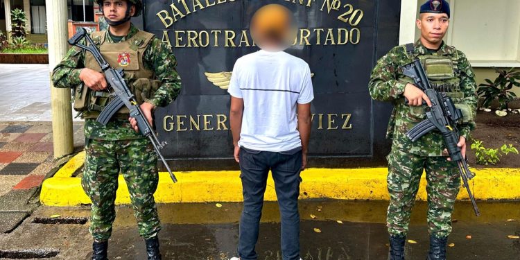 En el Castillo, Meta, integrante de un GAO-r se entregó al Ejército