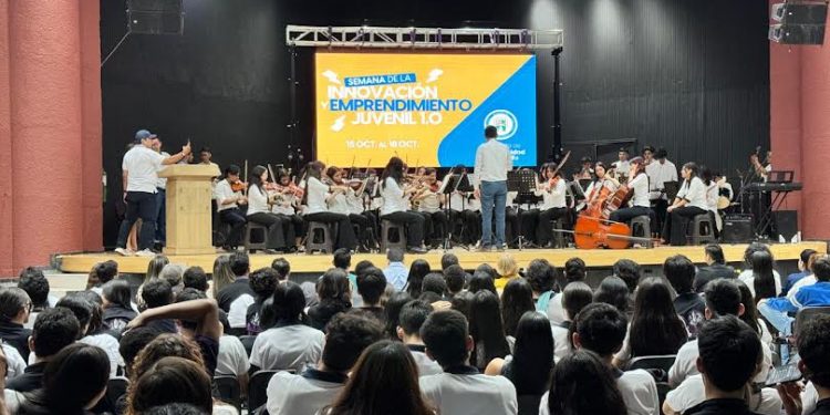 Con paso firme arrancó la semana de la innovación y el emprendimiento juvenil 1.0