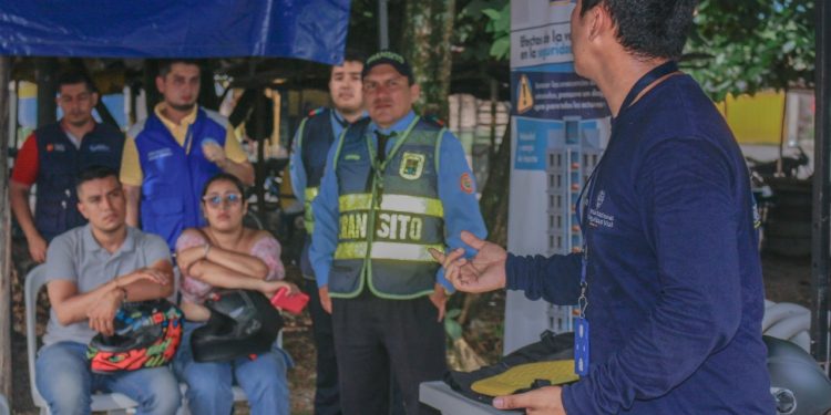 Motociclistas recibieron capacitación
