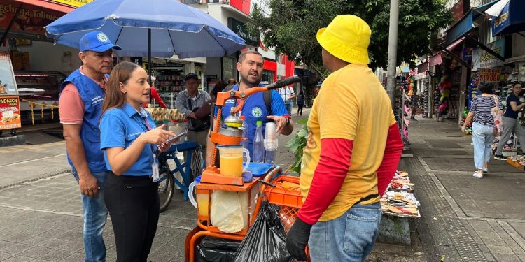 Vendedores informales están siendo caracterizados