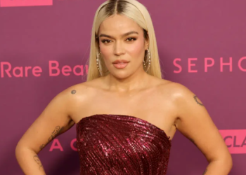 «Me siento muy afectada y me disculpo de corazón»: Karol G rompió el silencio y respondió a las críticas de ‘+57