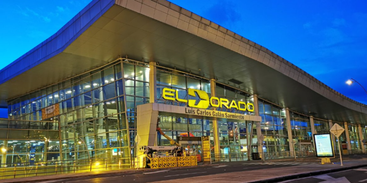 Judicializados trabajadores de empresa de seguridad señalados de ingresar estupefacientes al aeropuerto el Dorado de Bogotá