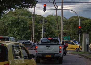 En un 90 % avanza mantenimiento y modernización de la red semafórica en Villavicencio