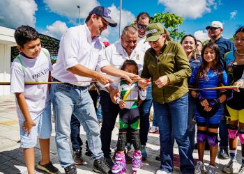 Gobernadora Rafaela Cortés inaugura moderno complejo deportivo en San Martín