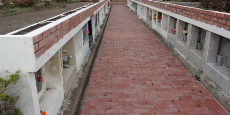 Hurtos de lápidas y presencia de personas consumiendo estupefacientes en el cementerio de Yopal