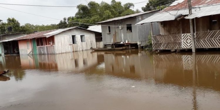 Fuertes lluvias incomunican la zona rural de La Carpa en San José del Guaviare