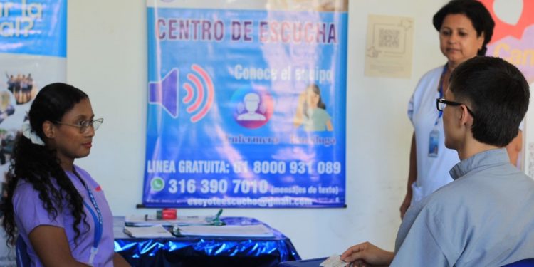 Instalan centros de escucha para evitar suicidios