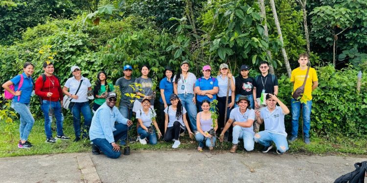 Jóvenes de varios municipios fortalecen sus conocimientos ambientales