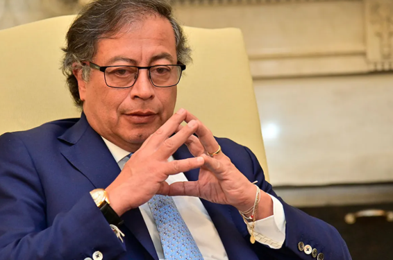 Presidente Petro arremetió contra el presidente del Senado: “Efraín Cepeda se tiró a Colombia