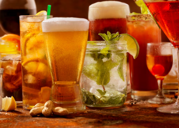 Comerciantes de bebidas solicitan al alcalde mayor participación en el festival de verano