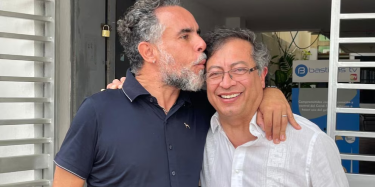 Armando Benedetti cumplirá las funciones de jefe de gabinete, aunque su cargo tendrá otro nombre