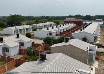 84 familias de San Carlos de Guaroa recibieron sus viviendas de manos de la Gobernadora Rafaela Cortés Zambrano