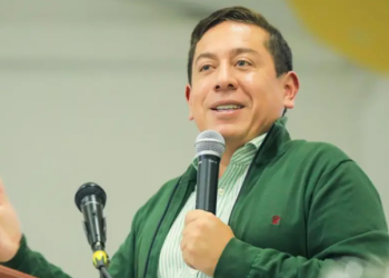 Oviedo presentó renuncia y Amaya alista la suya para entrar a la carrera presidencial