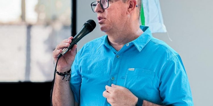 Alcalde de V/cio envía mensaje de apoyo a senador Miguel Uribe