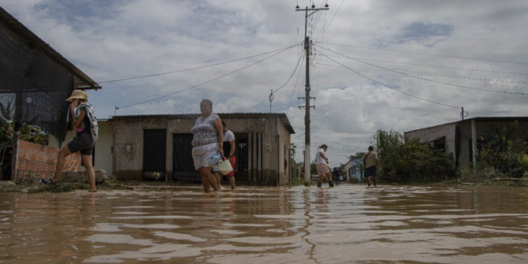 Arauquita declara calamidad pública tras inundación histórica del río Arauca. Más de 18 mil personas damnificadas