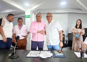 Administración municipal y sindicatos firman acuerdos