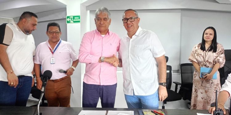 Administración municipal y sindicatos firman acuerdos