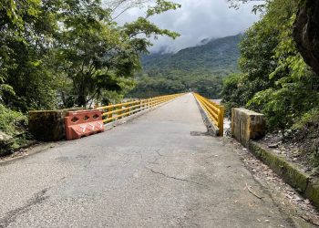 Habrán cierres en el puente antiguo del Río Guatiquia